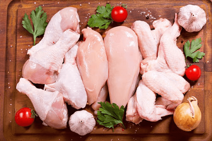 Kiêng ăn thịt gà sau khi nặn mụn